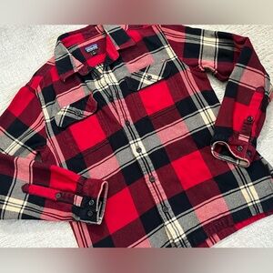 Patagonia Fjord Organic Cotton Flannel Button Up Shirt